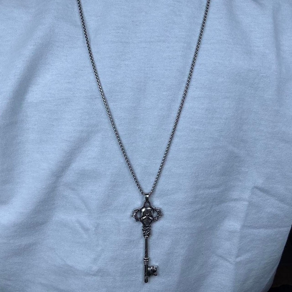 Silver cross pendant necklace